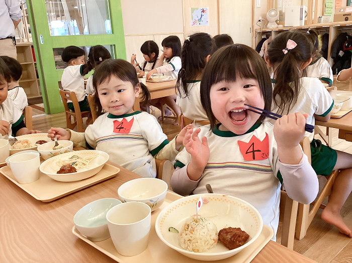 お誕生日会の様子